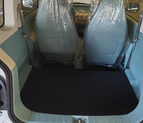 Storage space in trunk